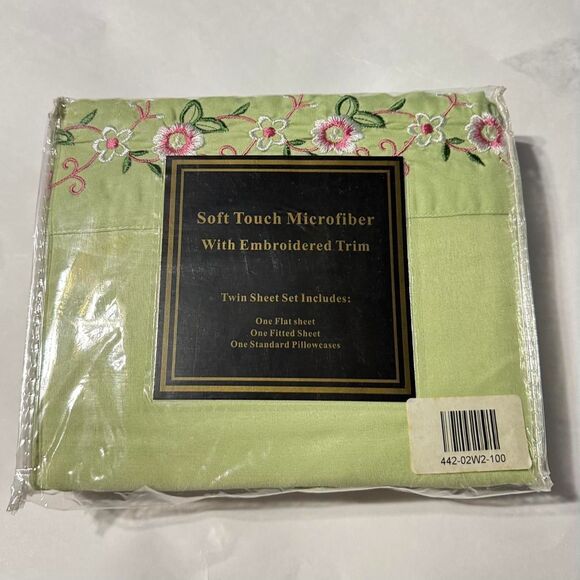 Twin Sheet Set Isabelle Sage, 100% Brushed Microfiber New in bag - Picture 2 of 3